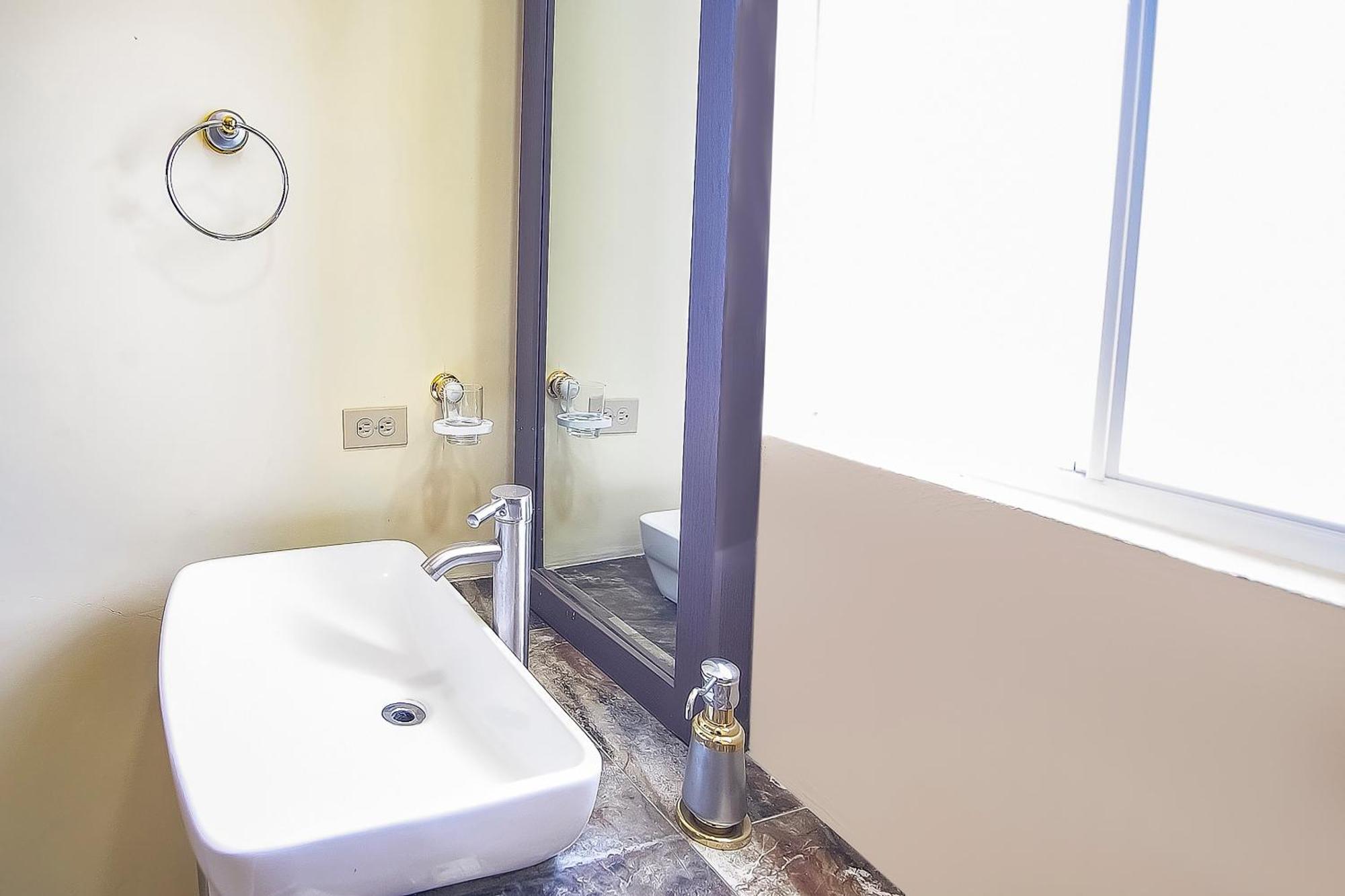 Oyo Hotel Plaza Las Torres, กาโบซานลูกัส ภายนอก รูปภาพ